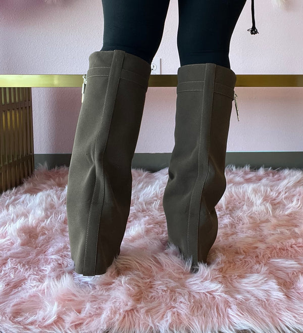 I AM THE ONE/2024 Brown Faux Suede Sleeve Boot Knee High
