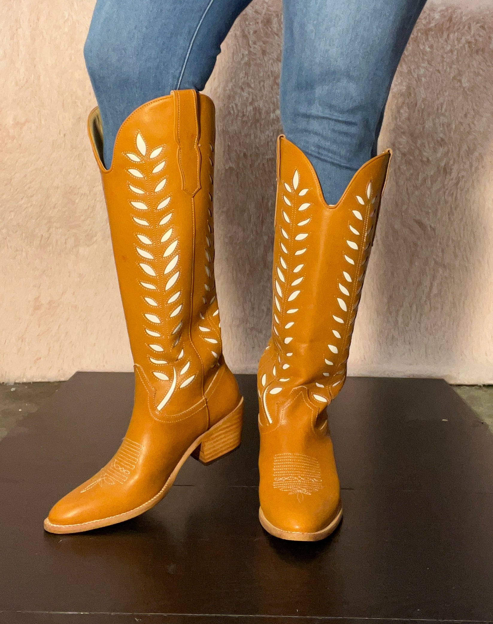 LUCIA Camel Cowboy Boots
