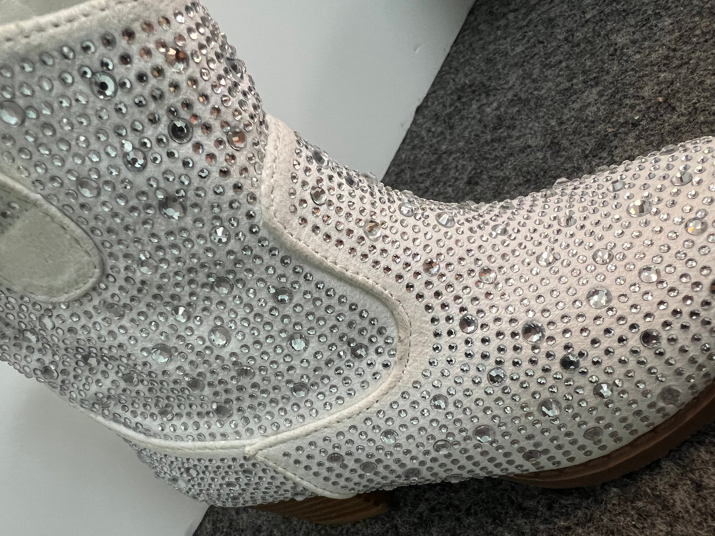 RIVER-01K KIDS White