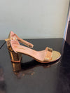 EMMA-06 gold
Gold Mirror Metallic Faux Leather
- Block Heel
- Ankle Strap Heel