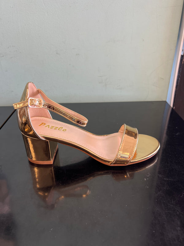 EMMA-06 gold
Gold Mirror Metallic Faux Leather
- Block Heel
- Ankle Strap Heel