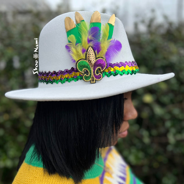 FEATHER WIDE BRIM MARDI GRAS HAT White - ShoeNami