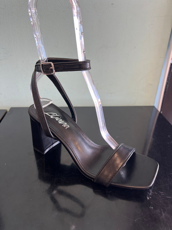 INES-5
- Black Faux Leather
- Block Heel
- Ankle Strap
