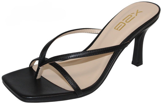 DOVIE-9 BLACK FAUX LEATHER STRAPPY SPLIT TOE SLIP-ON MULE KITTEN HEEL SANDALS