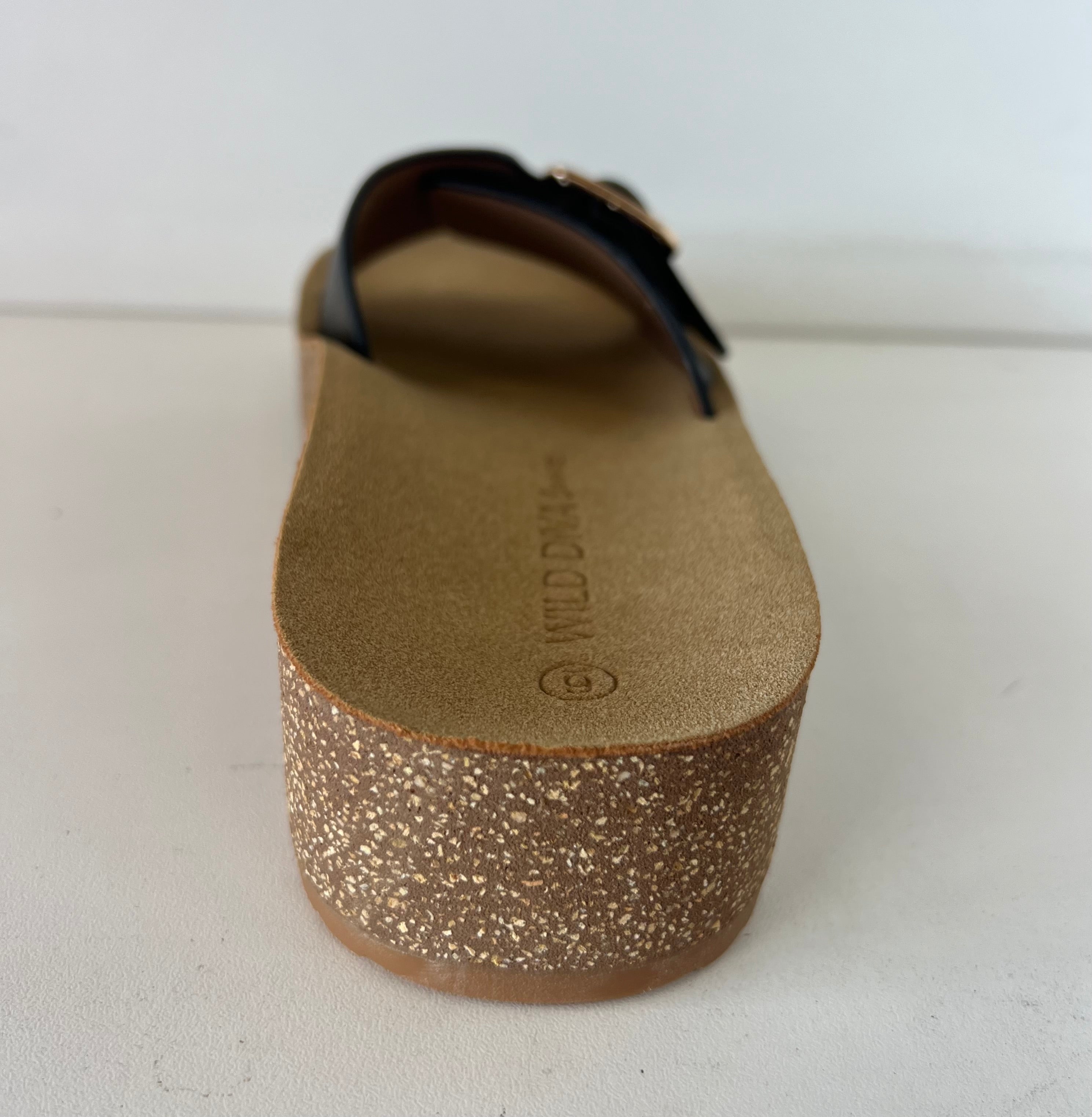 BREDA-04 Black