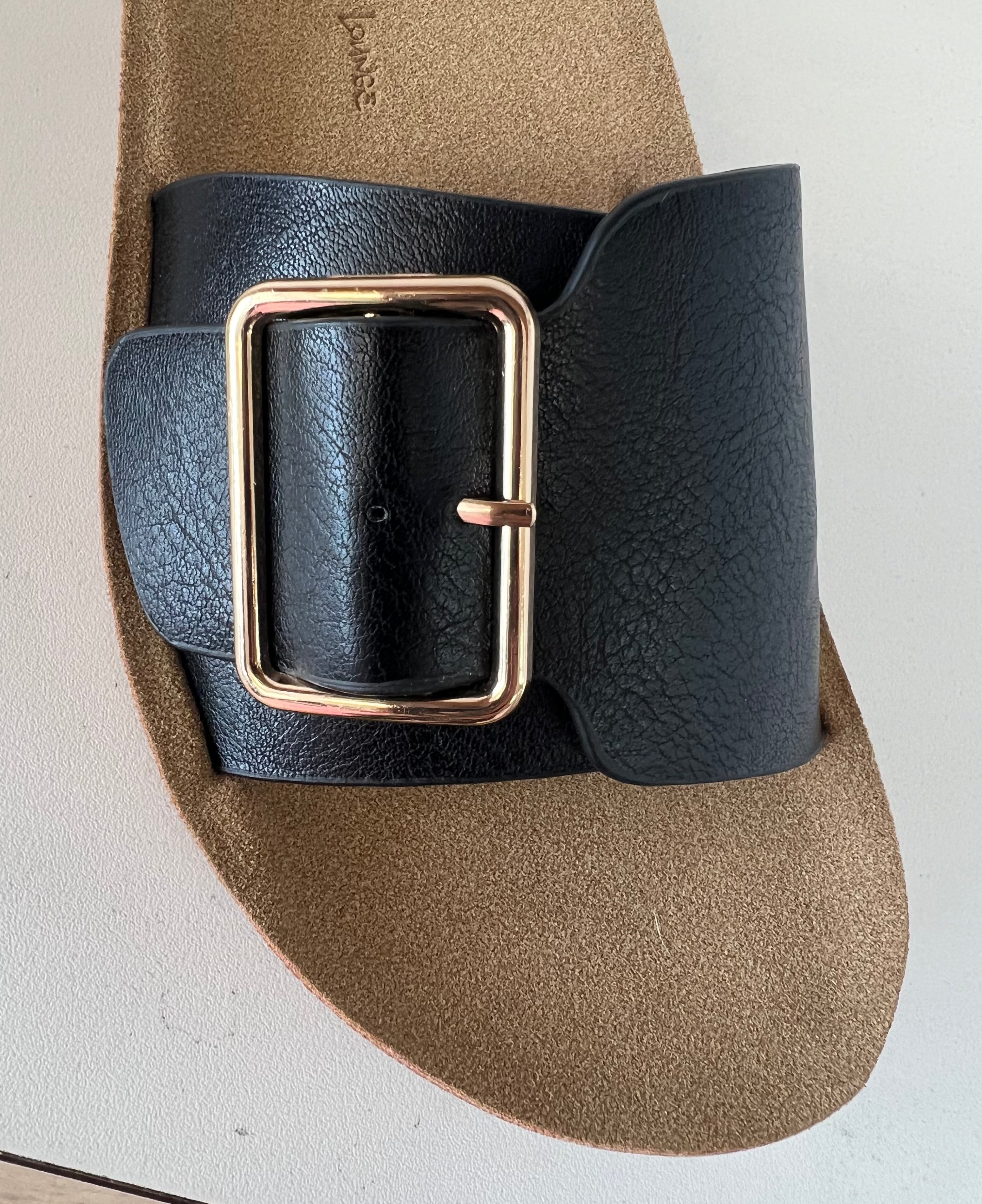 BREDA-04 Black