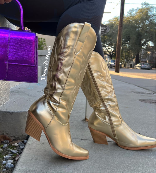 CREEK-15 GOLD POINTY TOE COWBOY BOOT WITH TRADITIONAL WESTERN STITCHING DETAIL