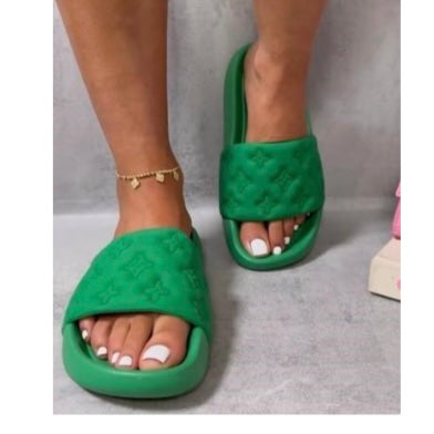 LOWKEY FAMOUS Green - ShoeNami