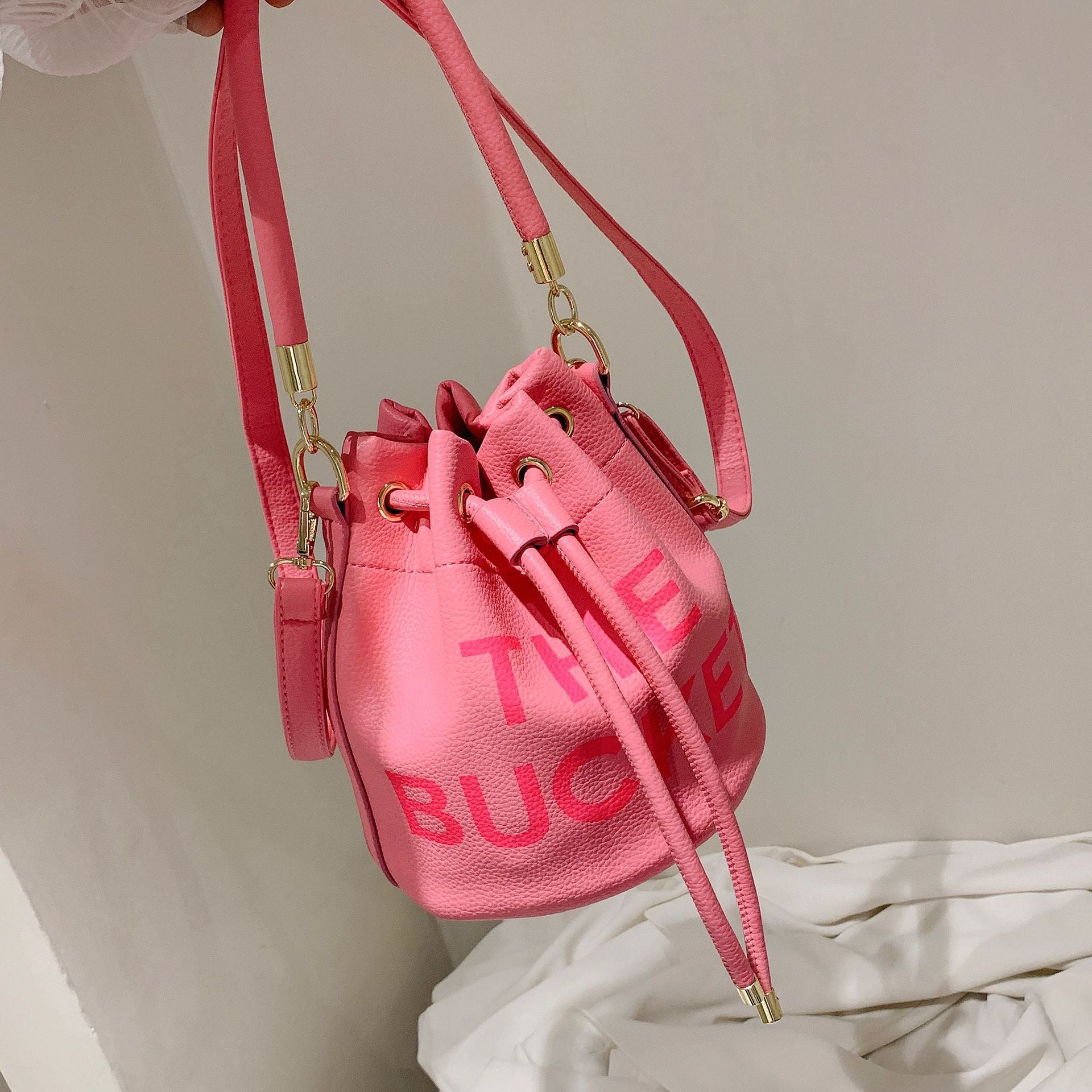 THE BUCKET BAG Pink - ShoeNami