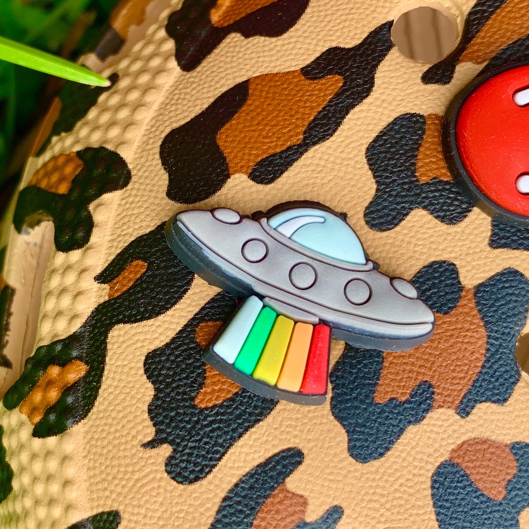 SHOE CHARMS - SPACESHIP - ShoeNami