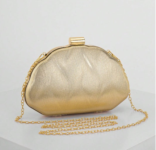 KATHERINE GOLD TEXTURED SHELL SHAPED CLUTCH