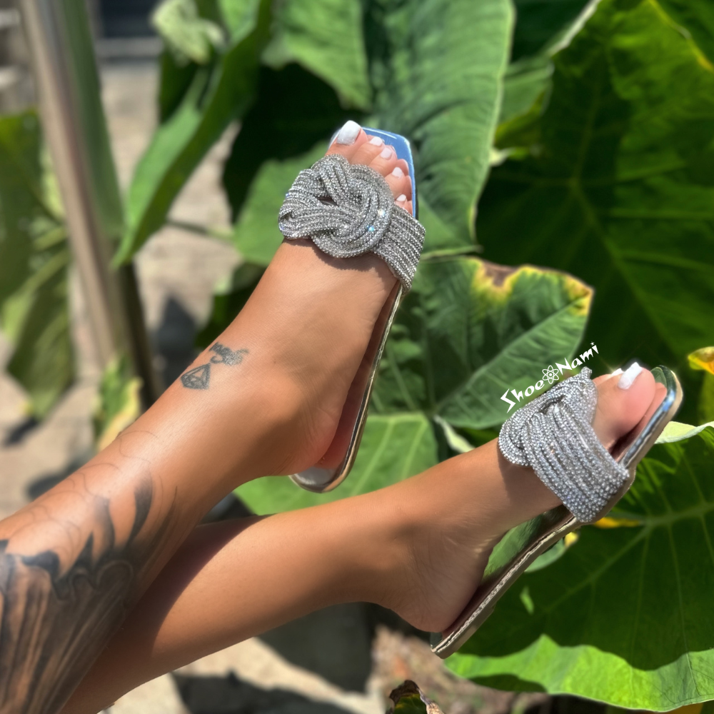 LISA-8 Silver - ShoeNami