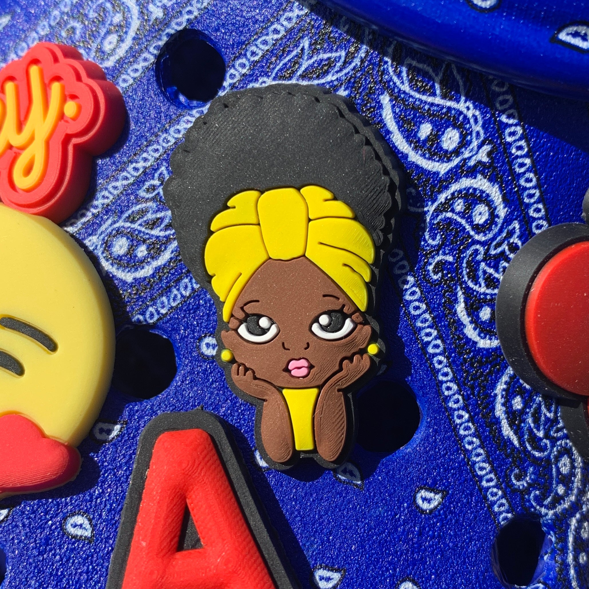 SHOE CHARMS - YELLOW HEAD WRAP CUTIE - ShoeNami