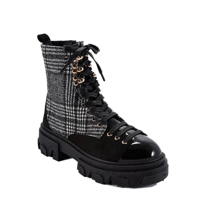 ARTISTIC-2 Black Plaid - ShoeNami