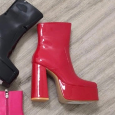 EMMA-1 Red - ShoeNami