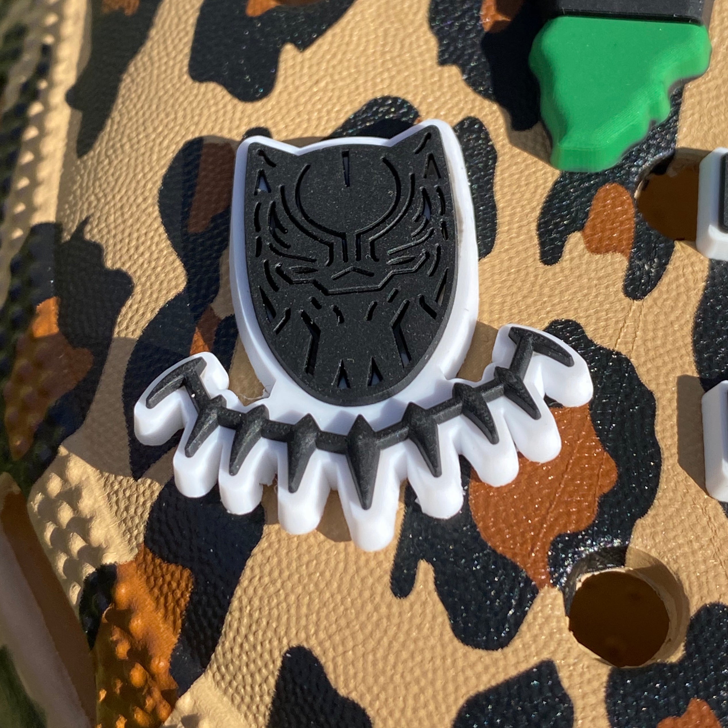 SHOE CHARMS - BLACK PANTHER NECKLACE - ShoeNami