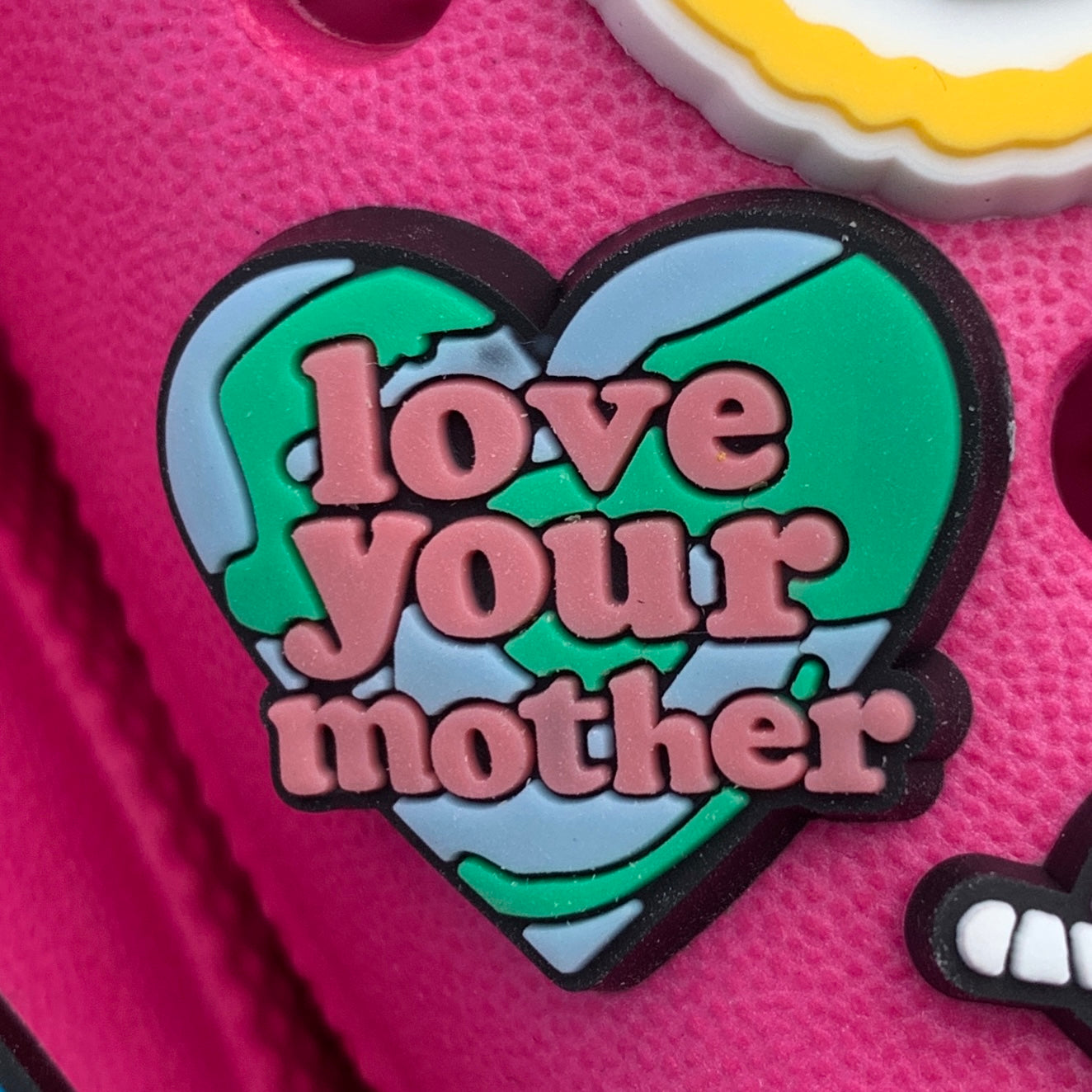 SHOE CHARMS - LOVE YOUR MOTHER - ShoeNami