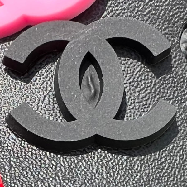 SHOE CHARMS - BLACK DOUBLE C - ShoeNami
