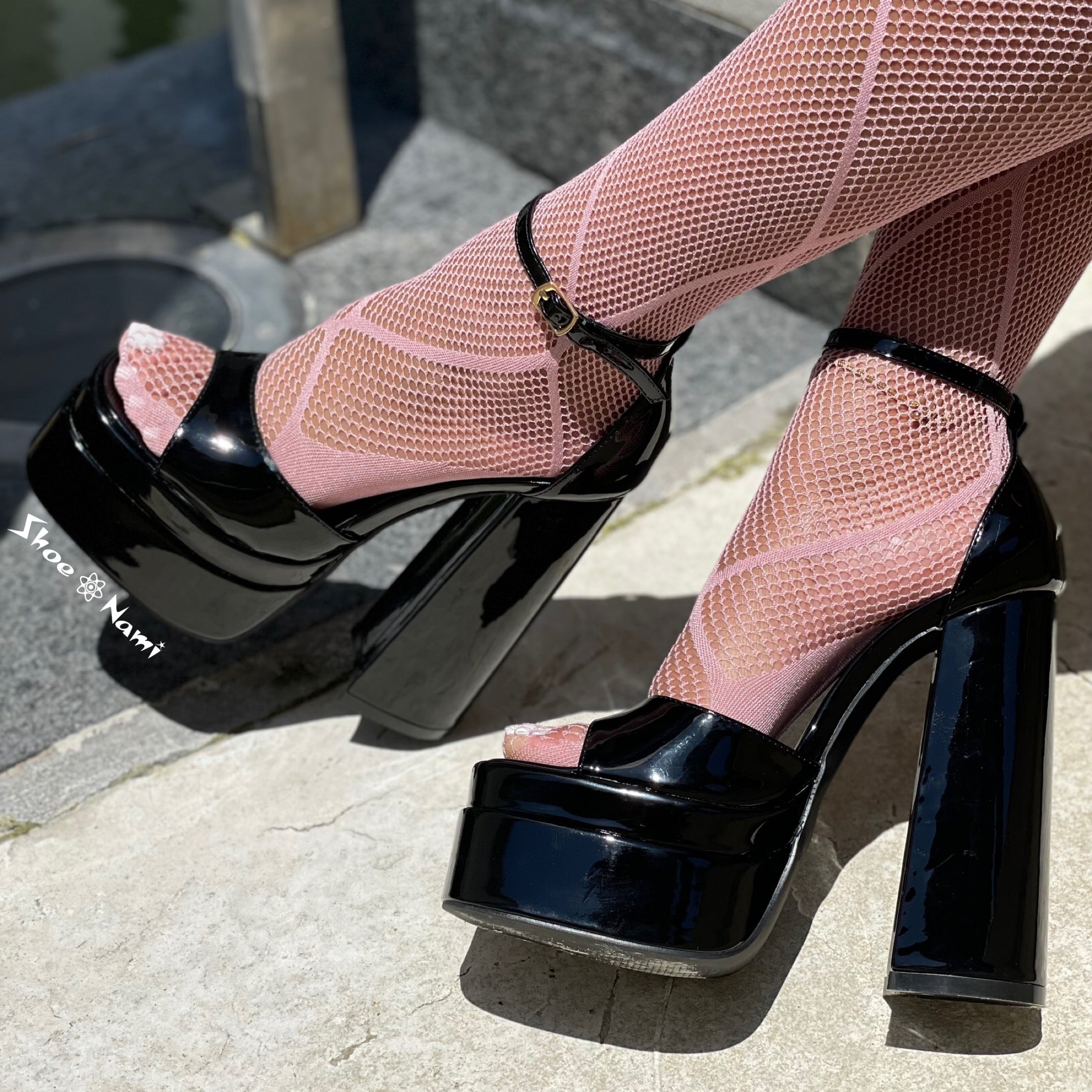 ARI-1 Black - ShoeNami