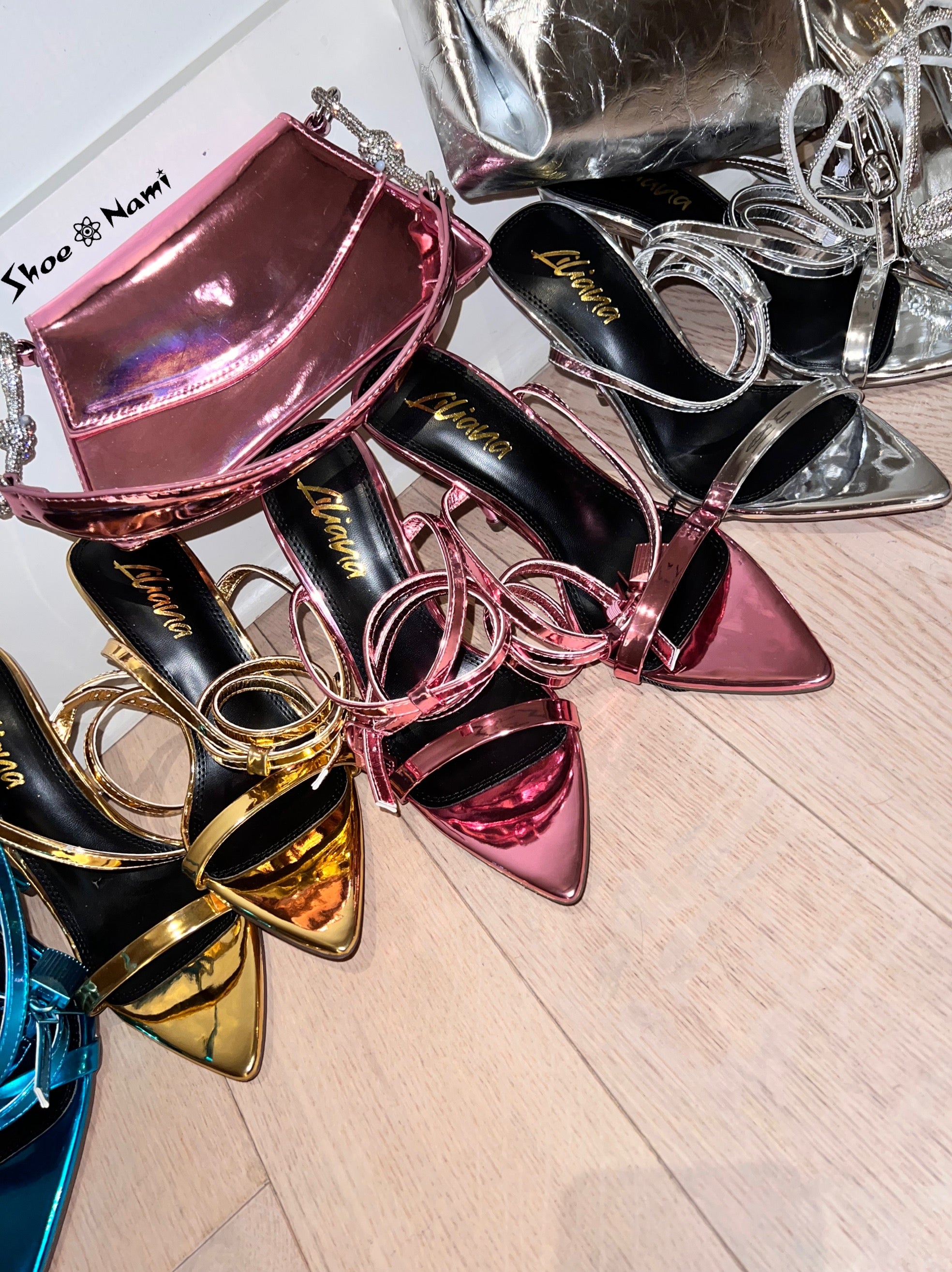 BANKS-2A Metallic Pink - ShoeNami