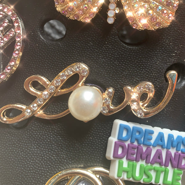 METAL SHOE CHARMS - SCRIPT PEARL LOVE - ShoeNami