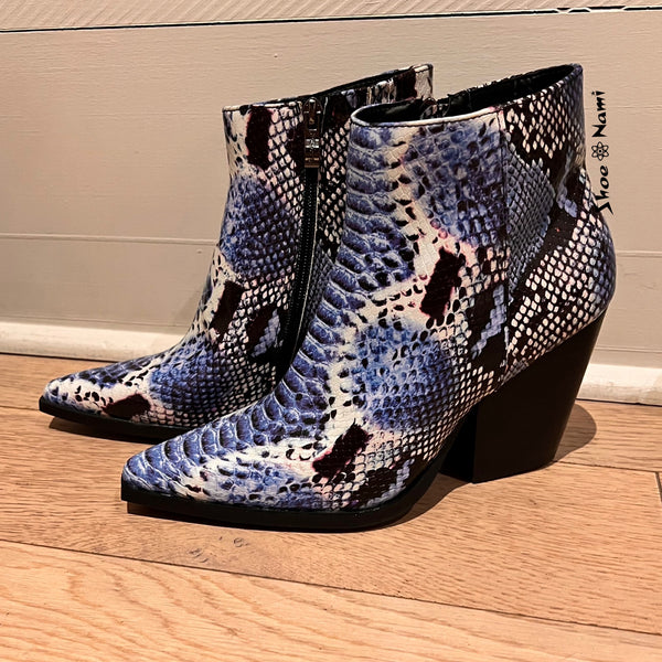 ESSENCE Blue - ShoeNami