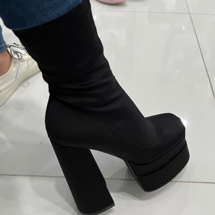 JENNIE Black - ShoeNami