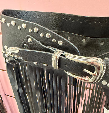 FILLY BLACK FAUX LEATHER BELT WITH STUDS AND LONG ALL AROUND FRINGE