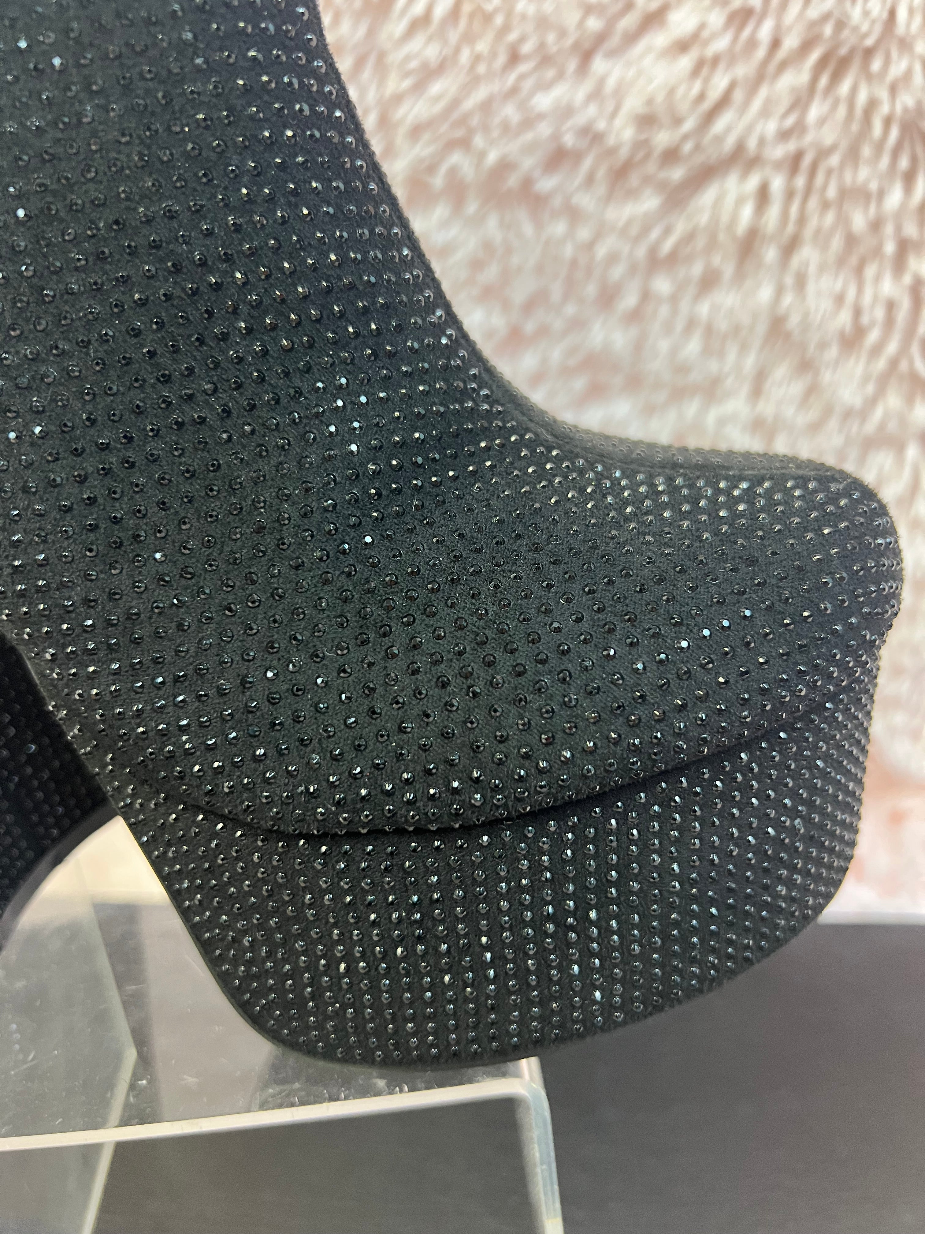 KLORIS-20 Black Chunky Block Heel, Approx. 4.5