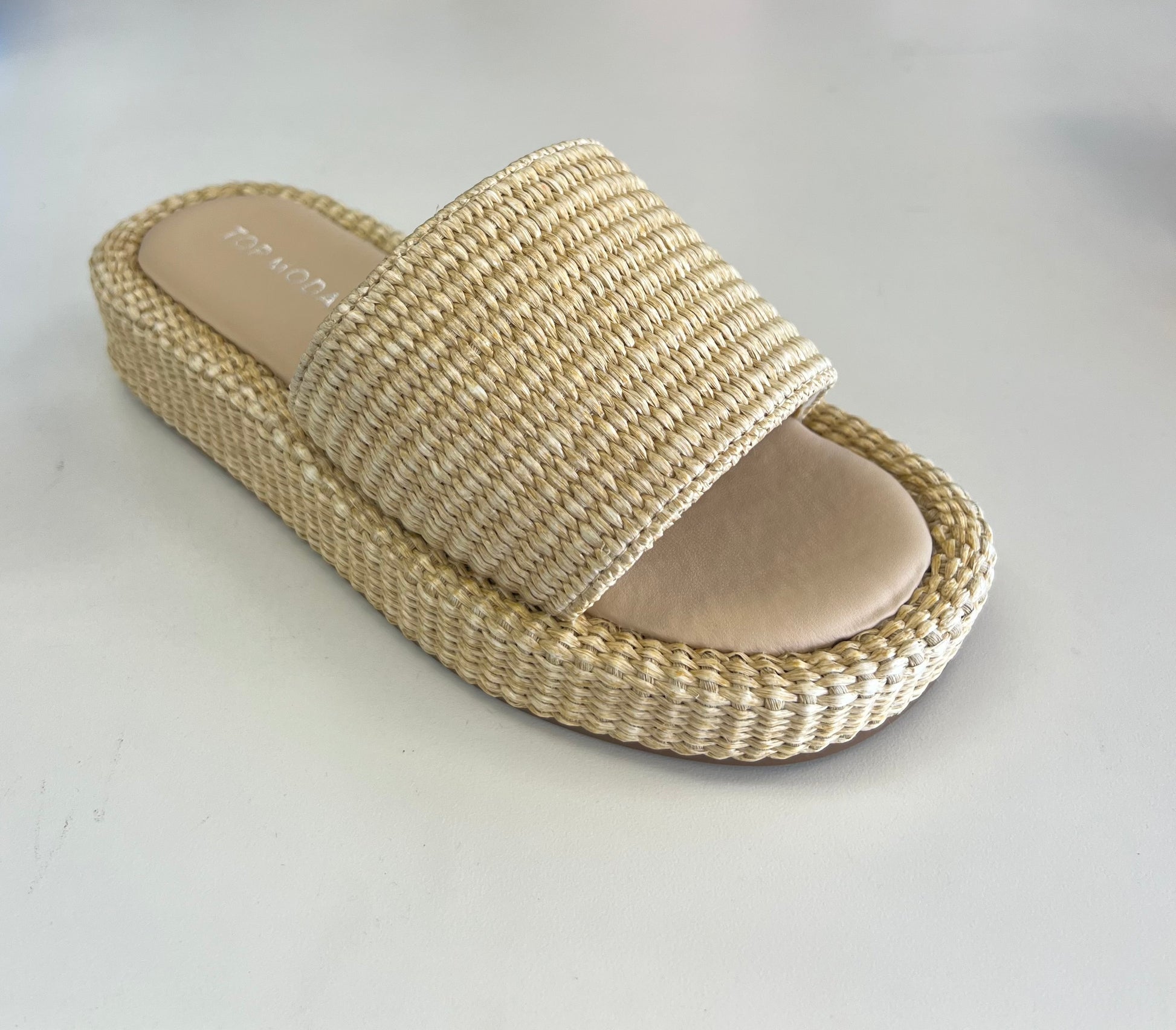 RAYA-22

- Beige Tan Natural Raffia Sandal
- Open Toe
- Slip On
- Platform Sole, Approx. 1.5"