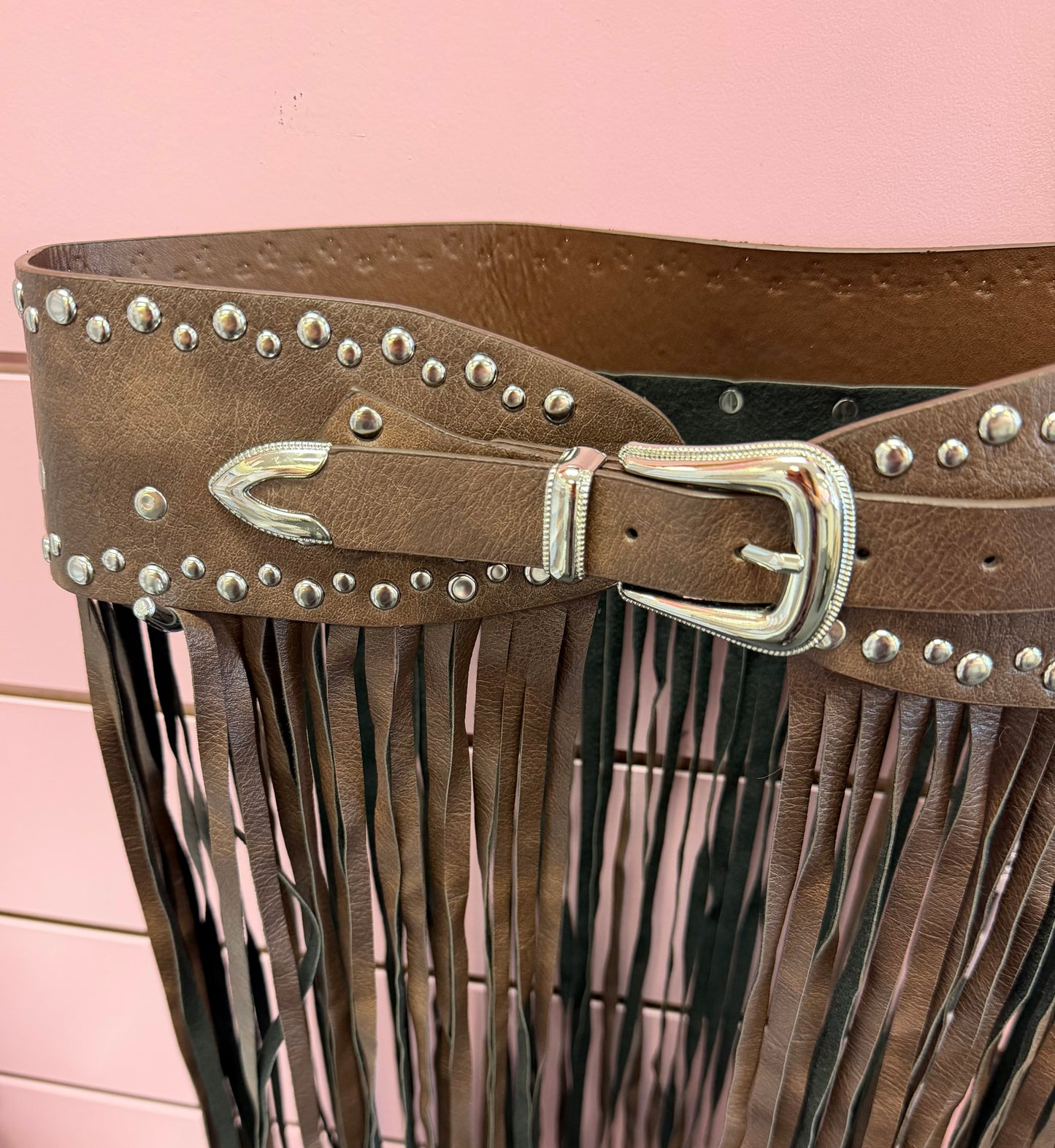 FILLY BROWN FAUX LEATHER BELT WITH STUDS AND LONG ALL AROUND FRINGE