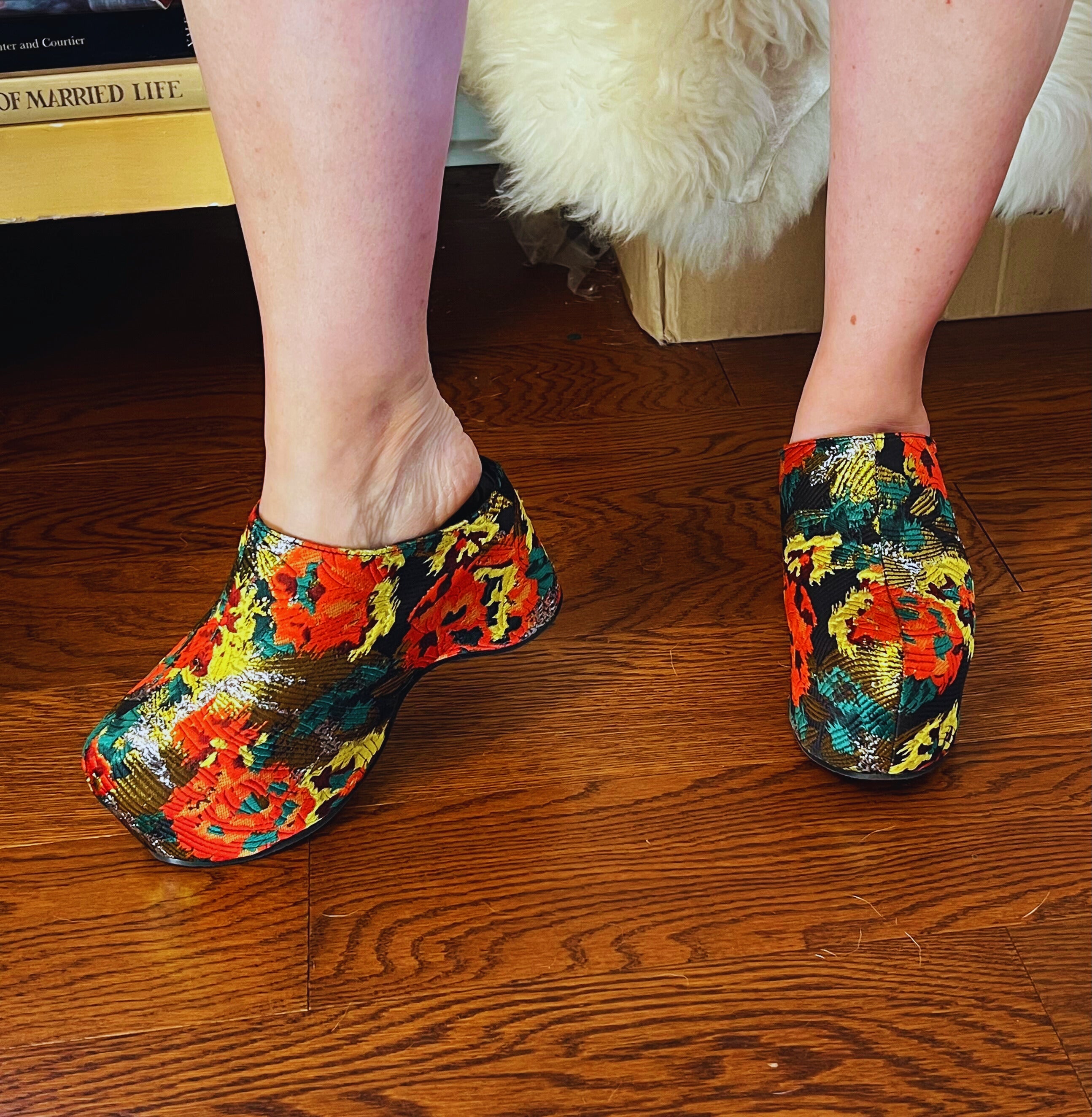 VESTA Black Multi