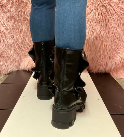 MAGEO-2 Black Faux Leather