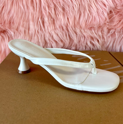 CONTRADICTION White Kitten Heel
