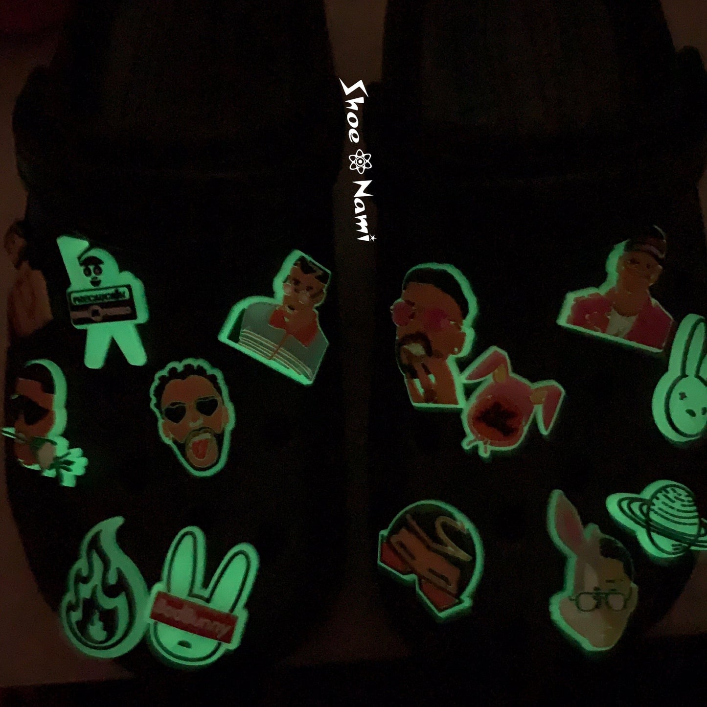 SHOE CHARMS - BAD BUNNY TONGUE - ShoeNami