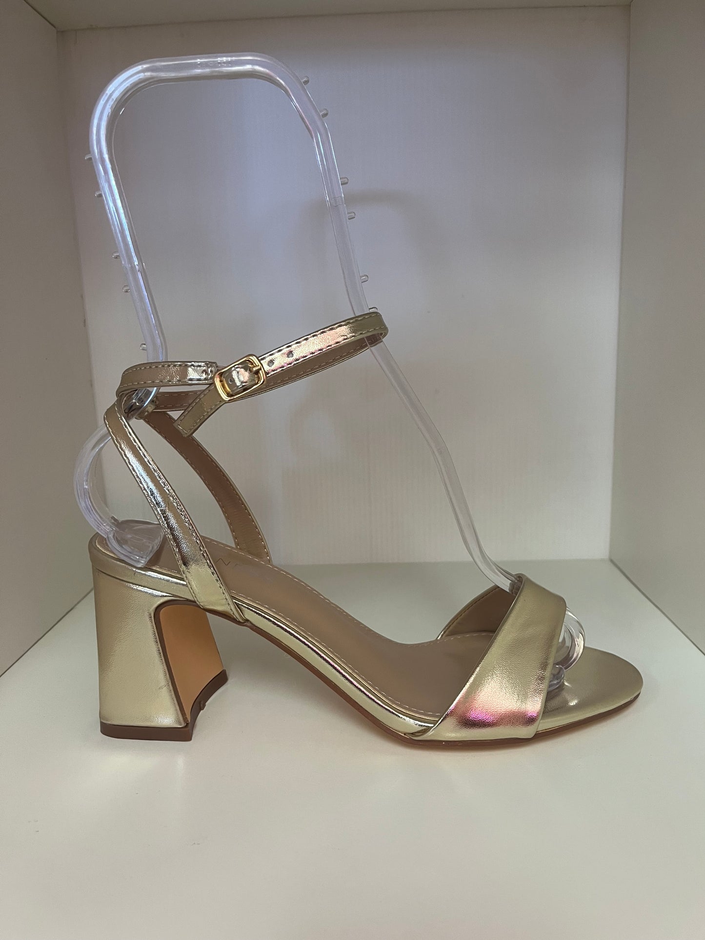 HANIA GOLD TRIANGULAR BLOCK HEEL SANDAL