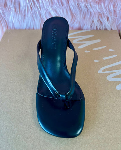 CONTRADICTION BLACK Kitten Heel