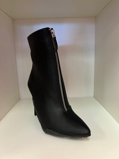 SHYY-02 BLACK FAUX LEATHER POINTY TOE STILETTO BOOTIE WITH FRONT ZIPPER