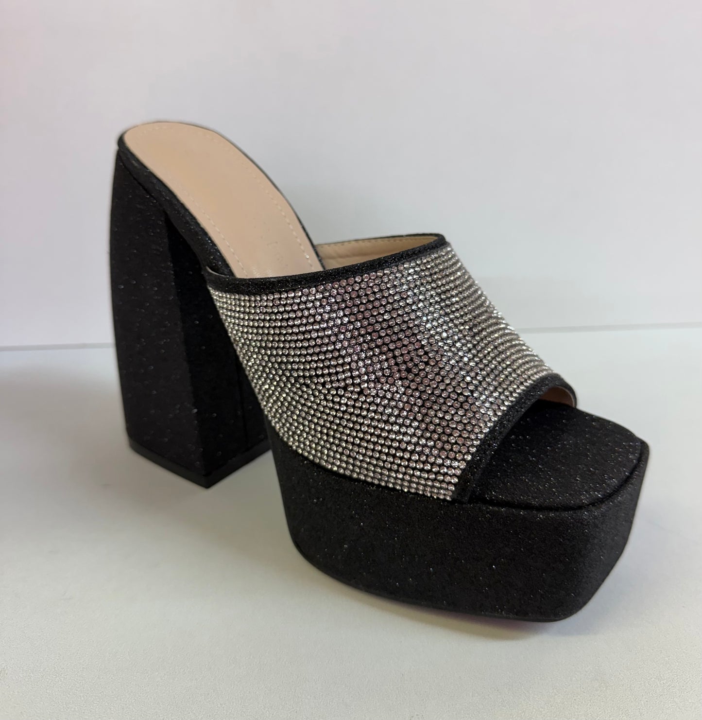REFRESH-01 BLACK GLITTER FABRIC CHUNKY PLATFORM CURVED BLOCK HEEL MULE WITH THICK RHINESTONE VAMP