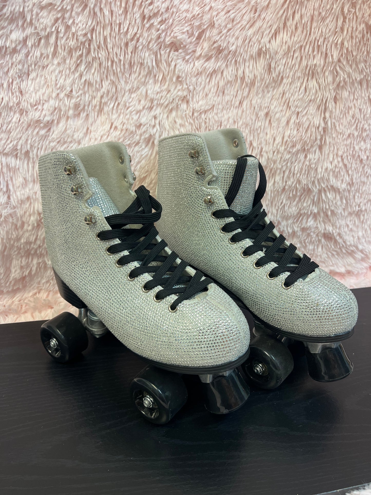 ARCHIE-15 Blingy Silver Rhinestone Women's Roller Skates