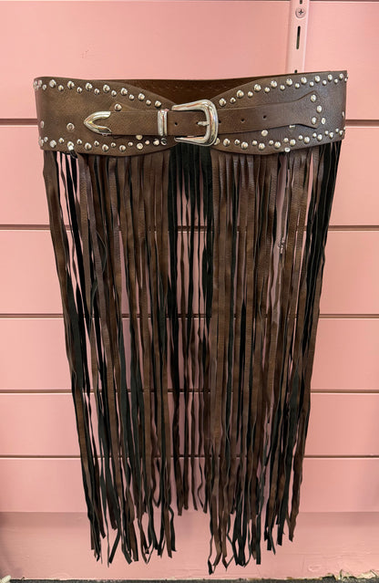 FILLY BROWN FAUX LEATHER BELT WITH STUDS AND LONG ALL AROUND FRINGE