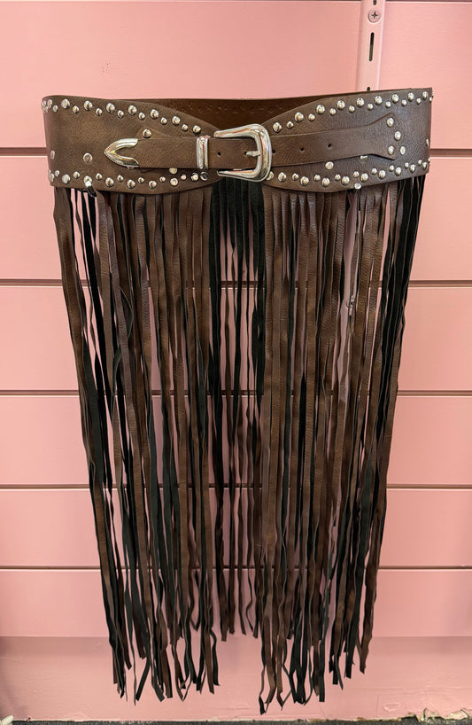 FILLY BROWN FAUX LEATHER BELT WITH STUDS AND LONG ALL AROUND FRINGE