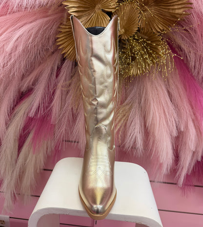 CREEK-15 GOLD POINTY TOE COWBOY BOOT WITH TRADITIONAL WESTERN STITCHING DETAIL