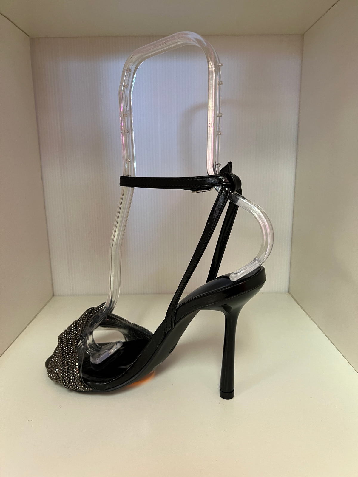 NARI-02 BLACK FAUX LEATHER OPEN TOE STILETTO WITH KNOTTED RHINESTONE VAMP
