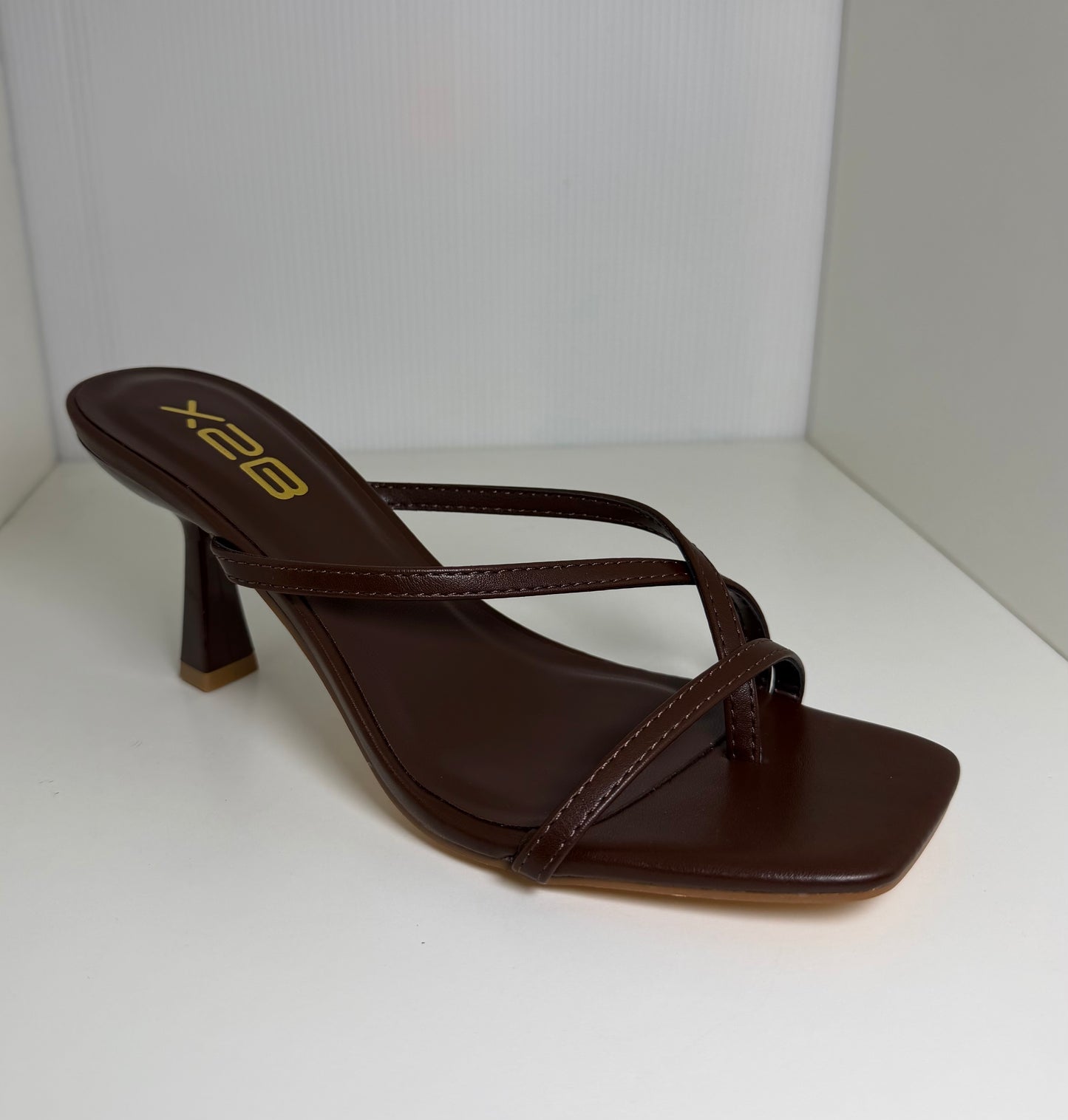 HALLIE-1 BROWN FAUX LEATHER STRAPPY SPLIT TOE SLIP-ON MULE KITTEN HEEL SANDALS