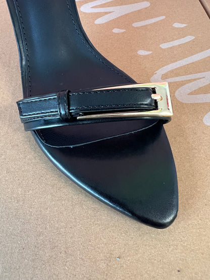 SATURN Black Kitten Heel