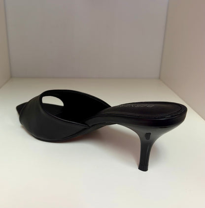 MONROE-05 BLACK FAUX LEATHER SLIP ON MULE KITTEN HEEL