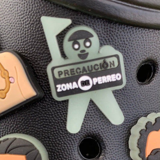 SHOE CHARMS - GLOW IN DARK PERREO - ShoeNami