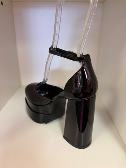 TWICE-13 PATENT LEATHER CLOSED TOE PLATFORM HEEL BLACK