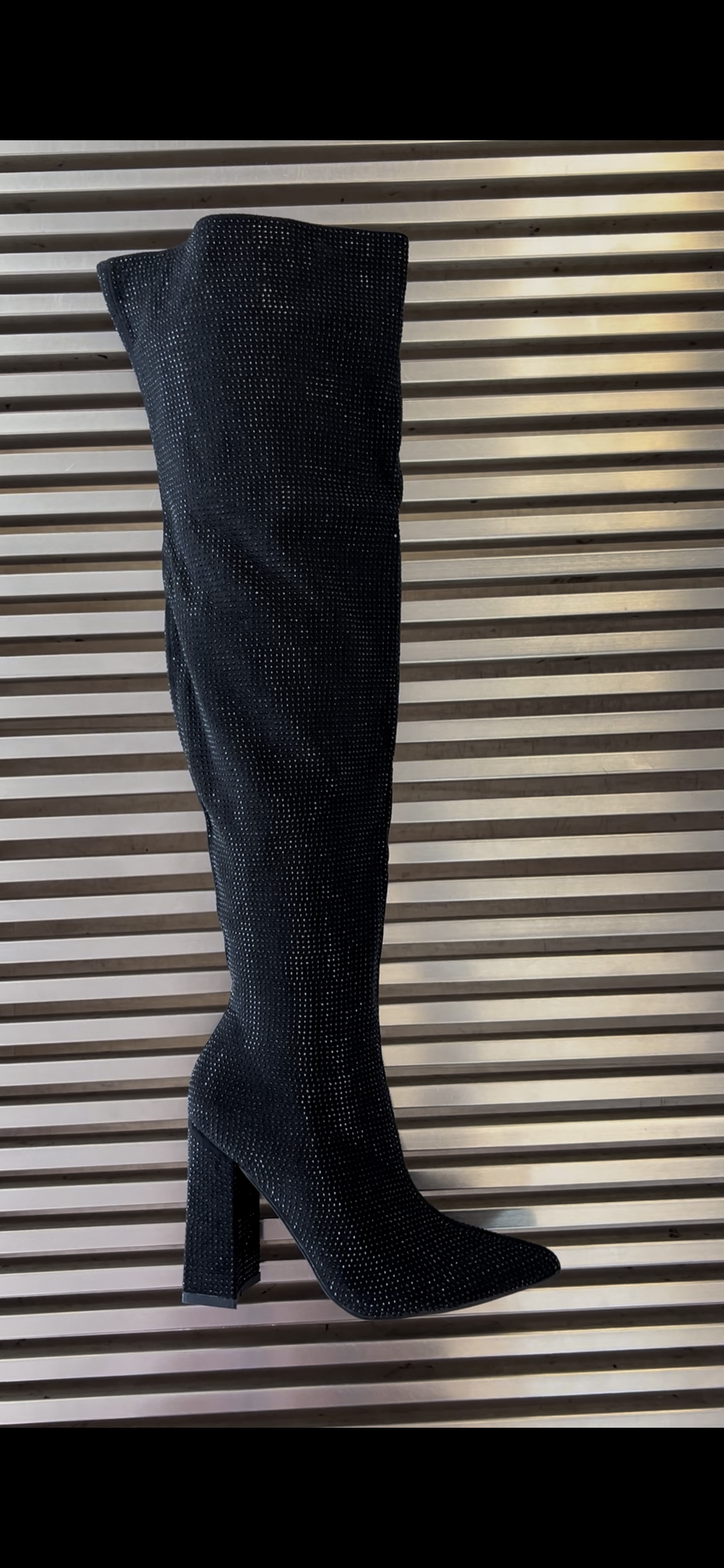WORLD-05 Black